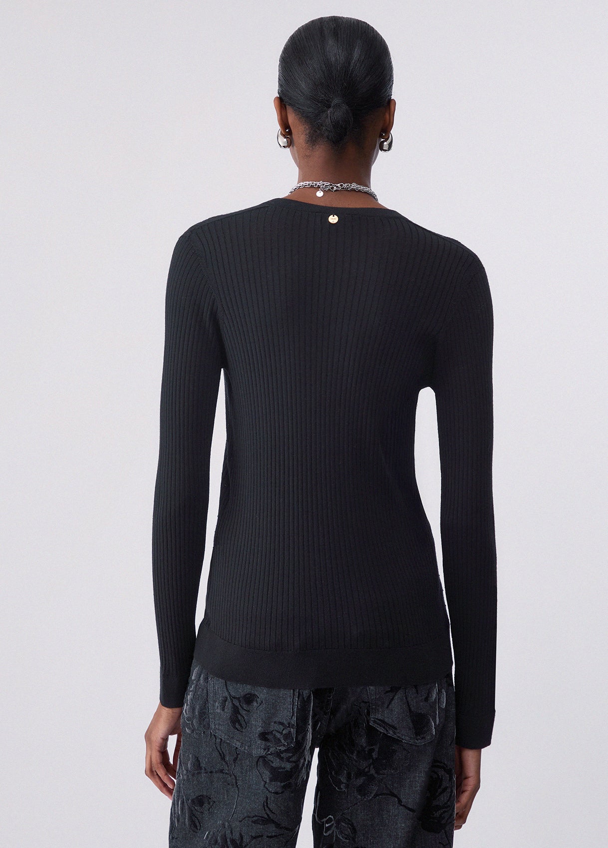 Maglieria LIU JO AI26 - Maglia in lana con scollo a V - WF6100MA77Q22222