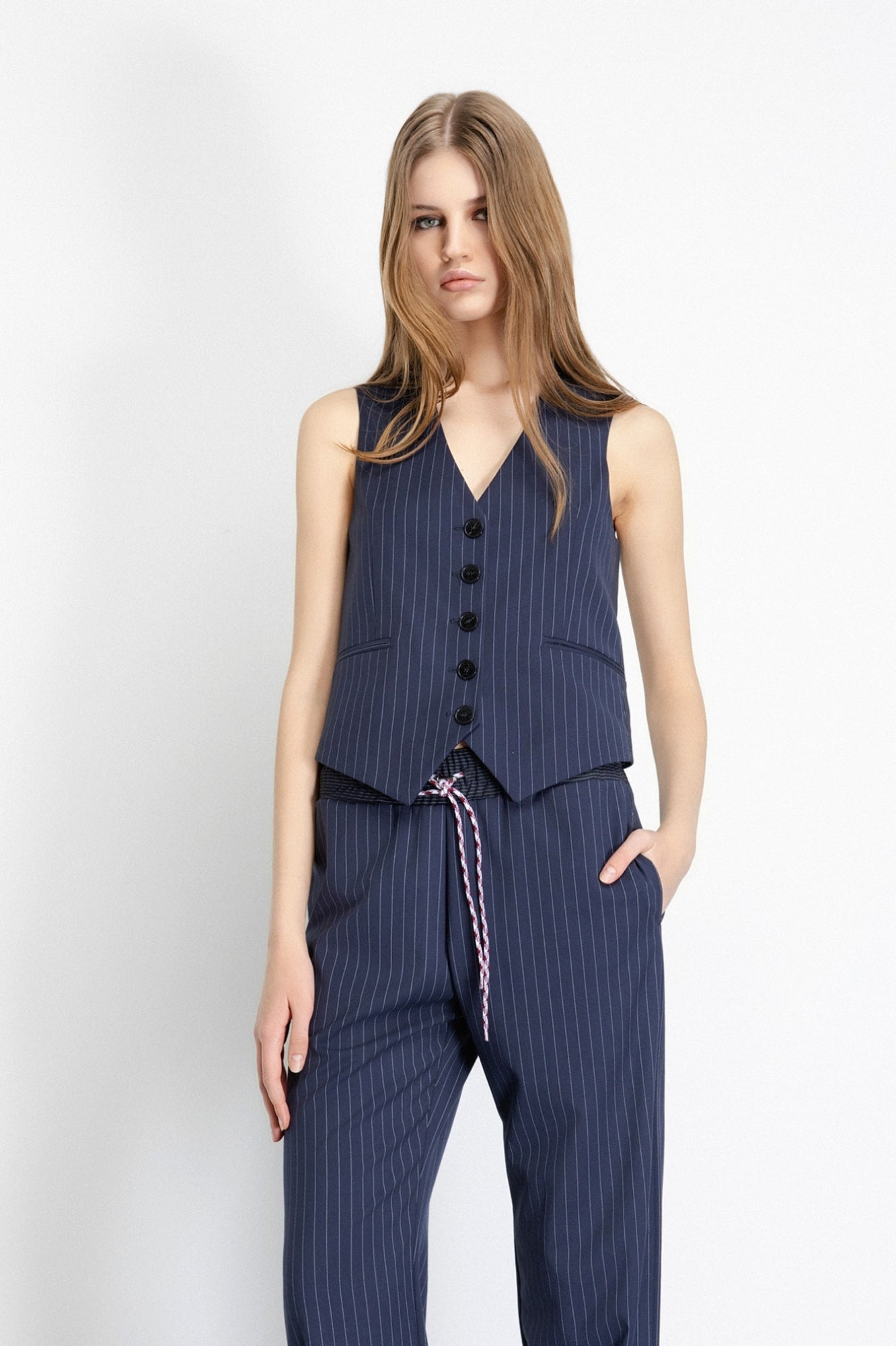 GIACCA GAELLE  PARIS AI26 -  Gilet Monopetto Slim Fit Con Ricamo Sul Retro  - GAABW06844