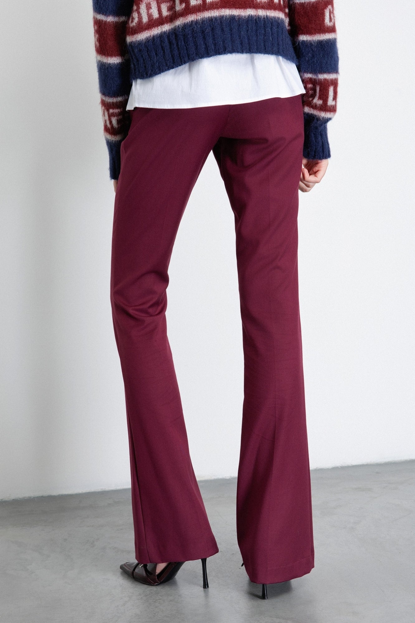 PANTALONI GAELLE  PARIS AI26 -  Pantalone A Zampetta Con Morsetti Sui Fianchi  - GAABW06714