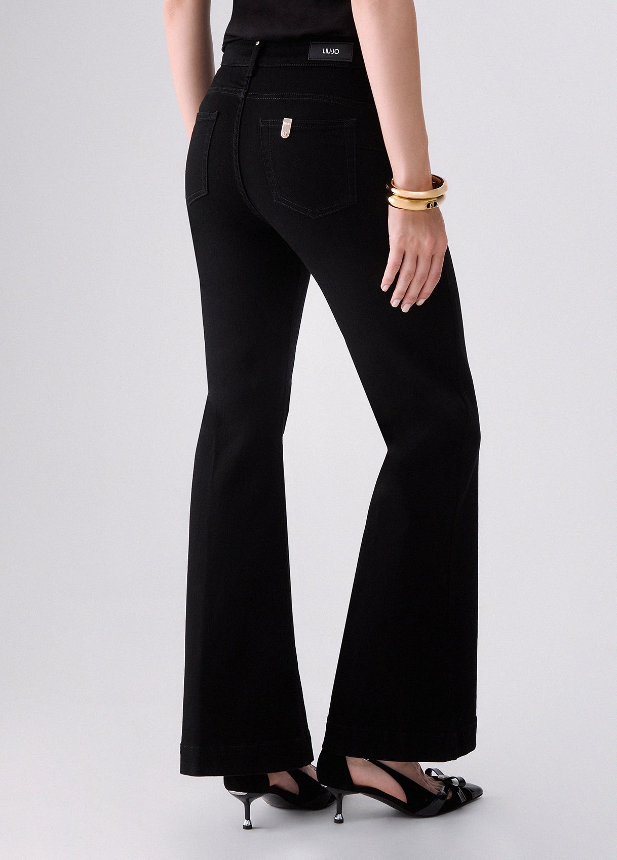 Jeans Liu Jo AI26 - Jeans flare con bottoni gioiello - UF6093D032887528